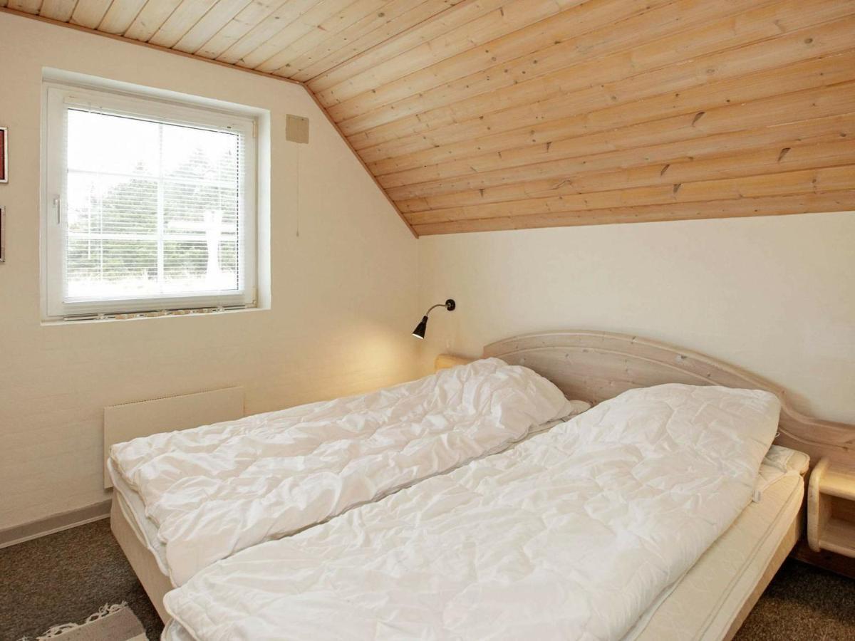 10 Person Holiday Home In Bl Vand Blåvand Esterno foto